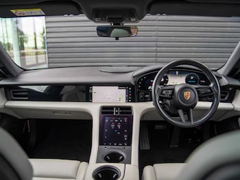 Used Porsche Taycan 2021 for sale - 75523037: Photo
