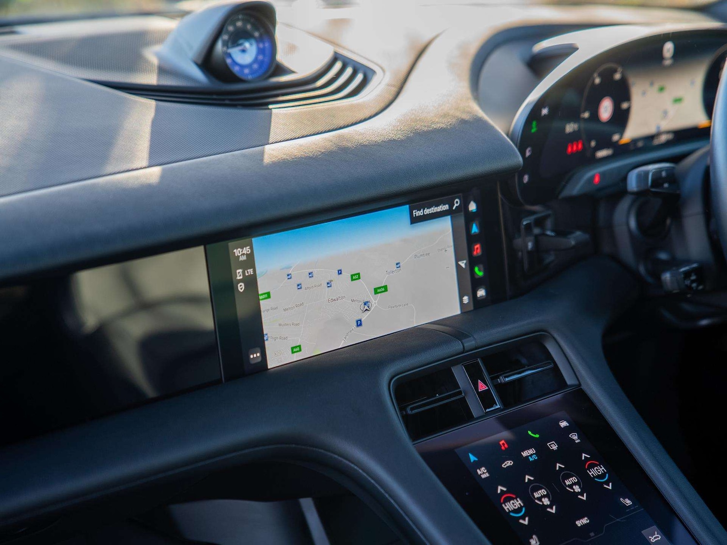 Used Porsche Taycan 2022 for sale - 76804819: Photo 20