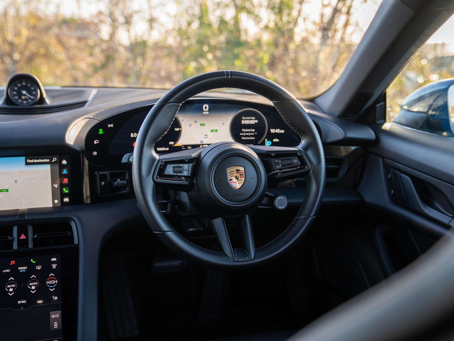 Used Porsche Taycan 2022 for sale - 76804819: Photo 3