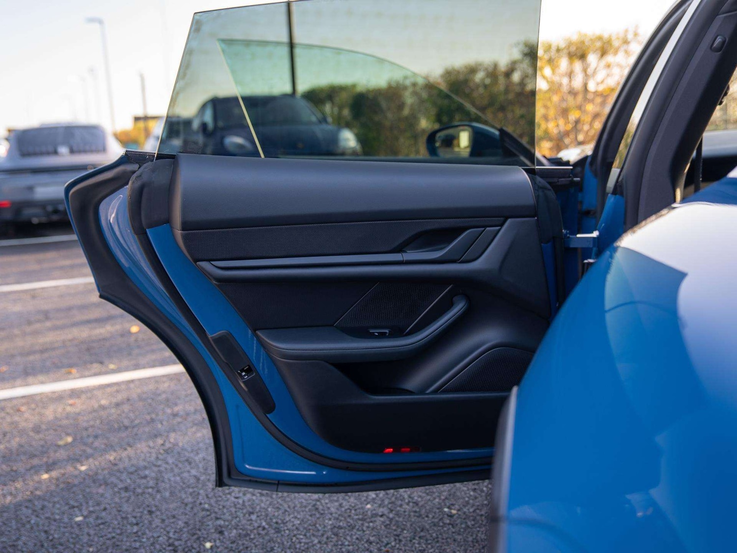 Used Porsche Taycan 2022 for sale - 76804819: Photo 35