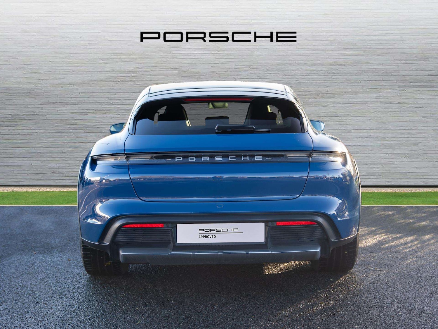 Used Porsche Taycan 2022 for sale - 76804819: Photo 7