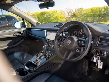 Used Porsche Macan 2024 for sale - 78419955: Photo