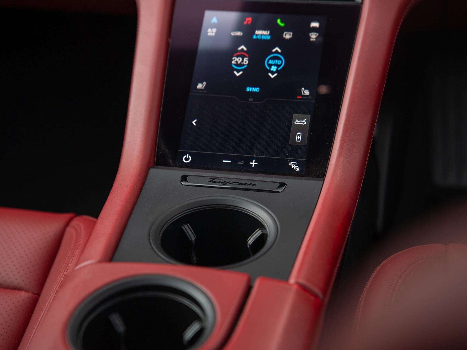 Used Porsche Taycan 2022 for sale - 77361523: Photo 15