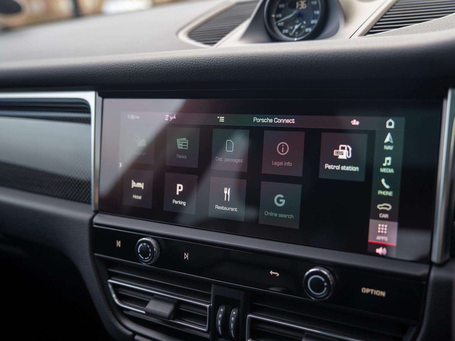 Used Porsche Macan 2022 for sale - 76978739: Photo 16