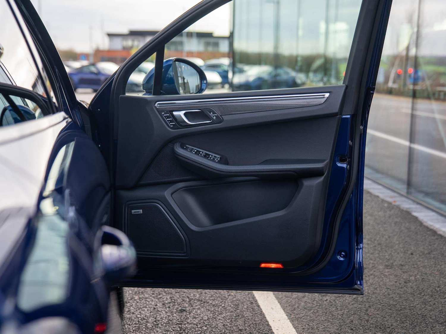 Used Porsche Macan 2022 for sale - 76978739: Photo 32