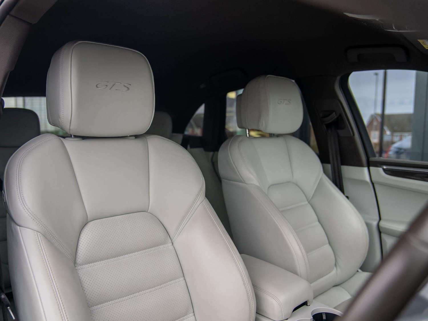 Used Porsche Macan 2020 for sale - 76978840: Photo 10