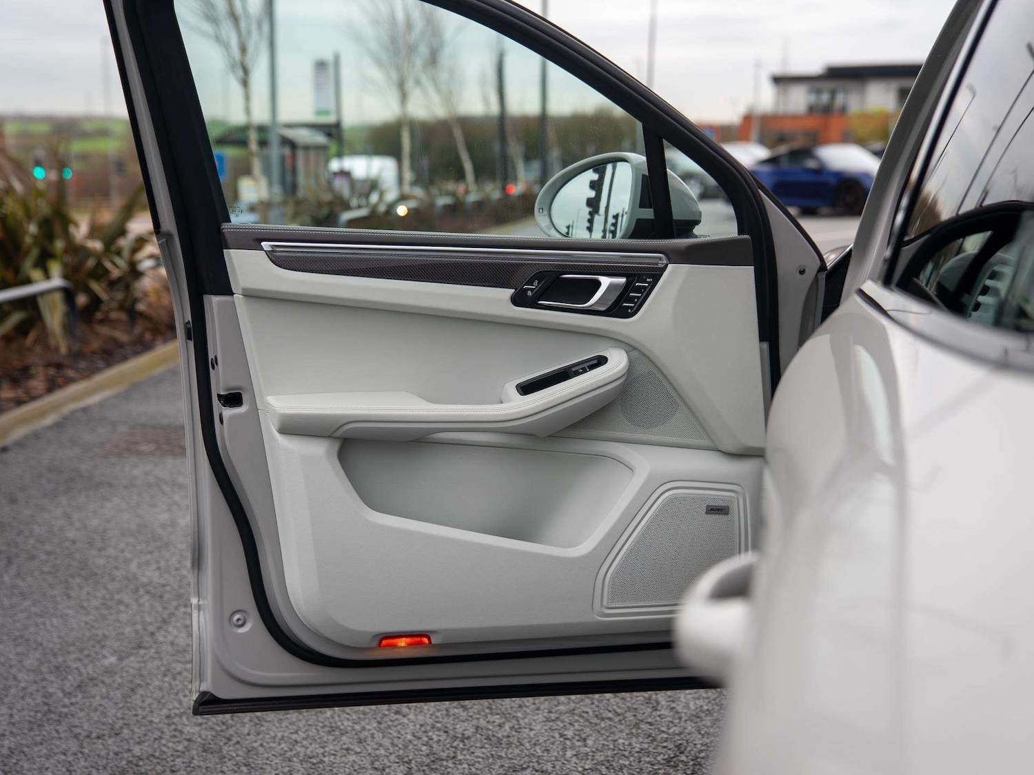 Used Porsche Macan 2020 for sale - 76978840: Photo 34