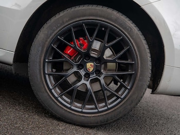 Used Porsche Macan 2020 for sale - 76978840: Photo