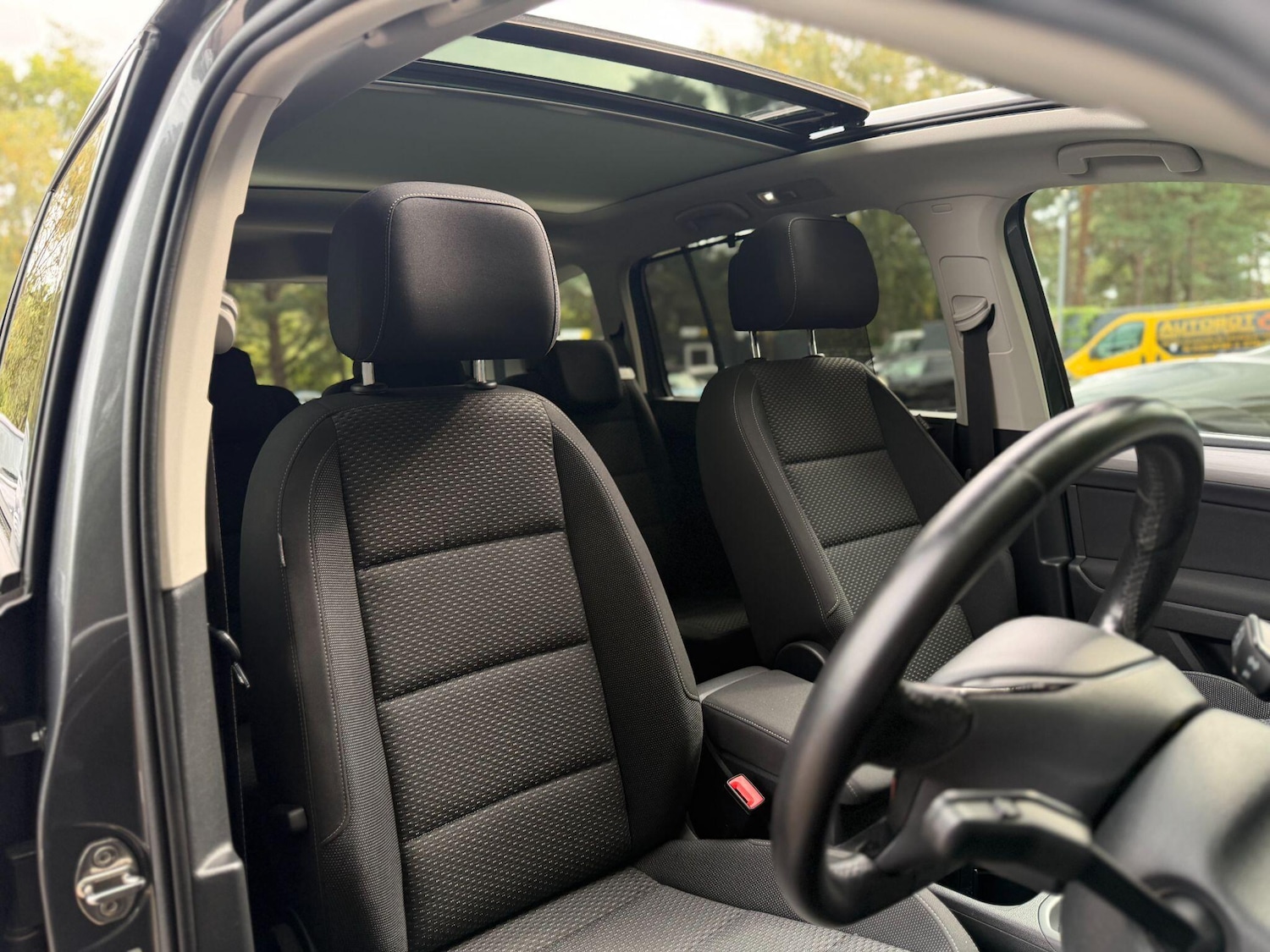 Used Volkswagen Touran 2019 for sale - 76179643: Photo 13