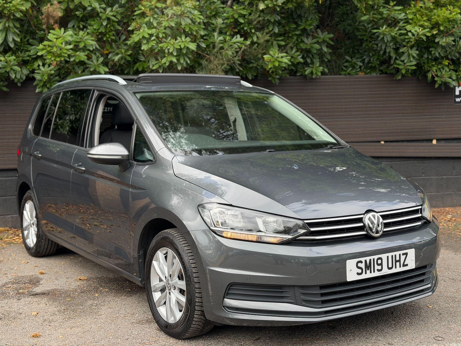 Used Volkswagen Touran 2019 for sale - 76179643: Photo 5
