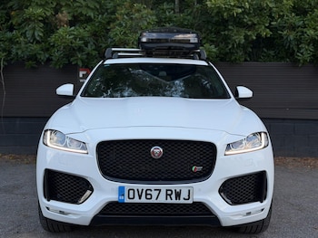 Used Jaguar F-Pace 2017 for sale - 76060621: Photo
