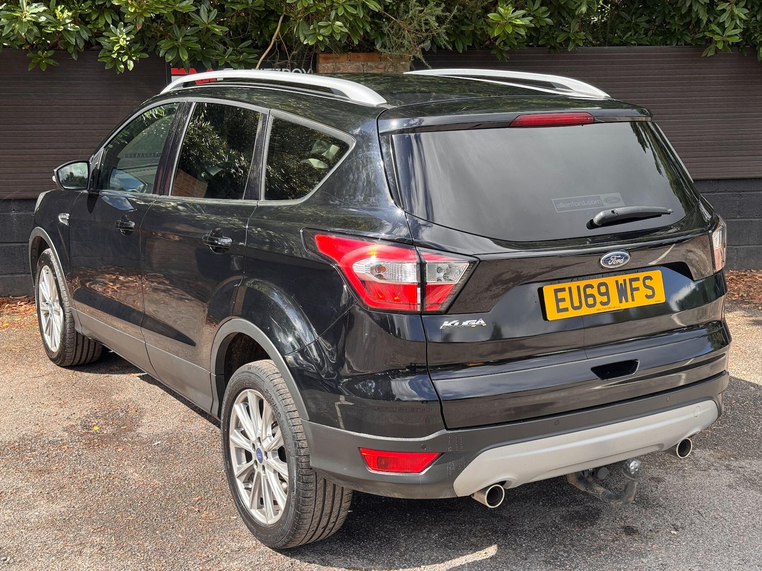 Vehicle 28