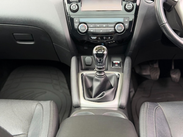 Used Nissan Qashqai 2016 for sale - 76247545: Photo 42