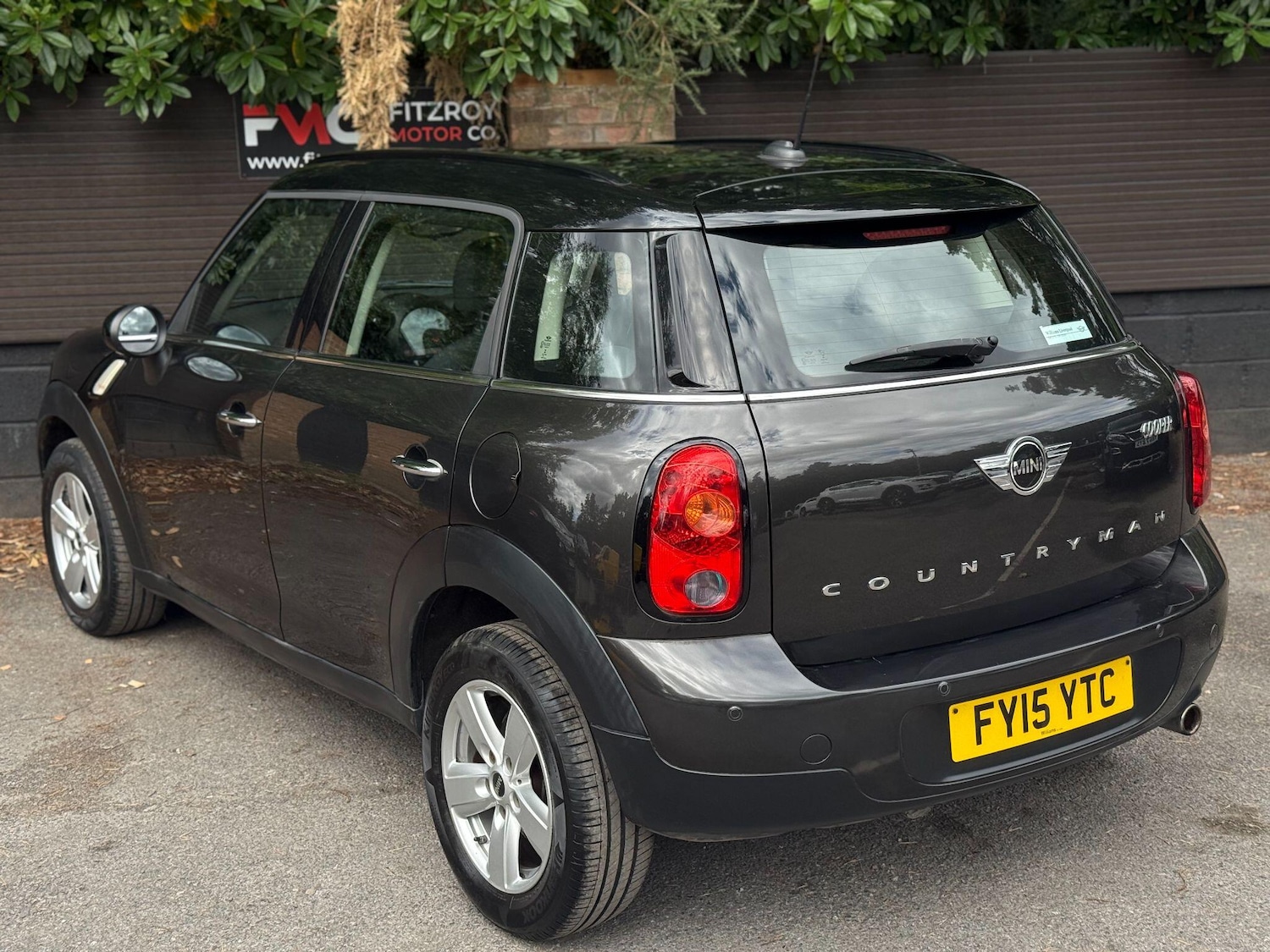 Vehicle 28