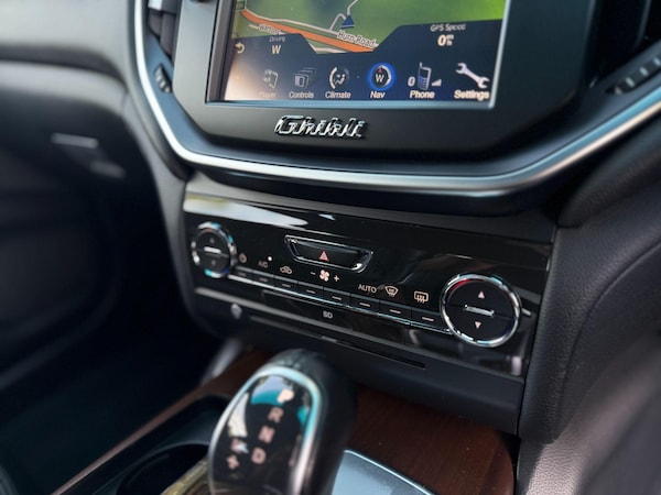 Used Maserati Ghibli 2015 for sale - 76099559: Photo 38