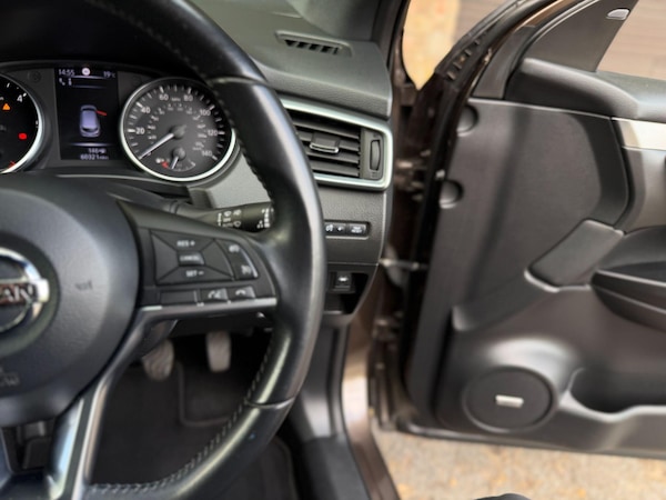 Used Nissan Qashqai 2017 for sale - 76246557: Photo 36