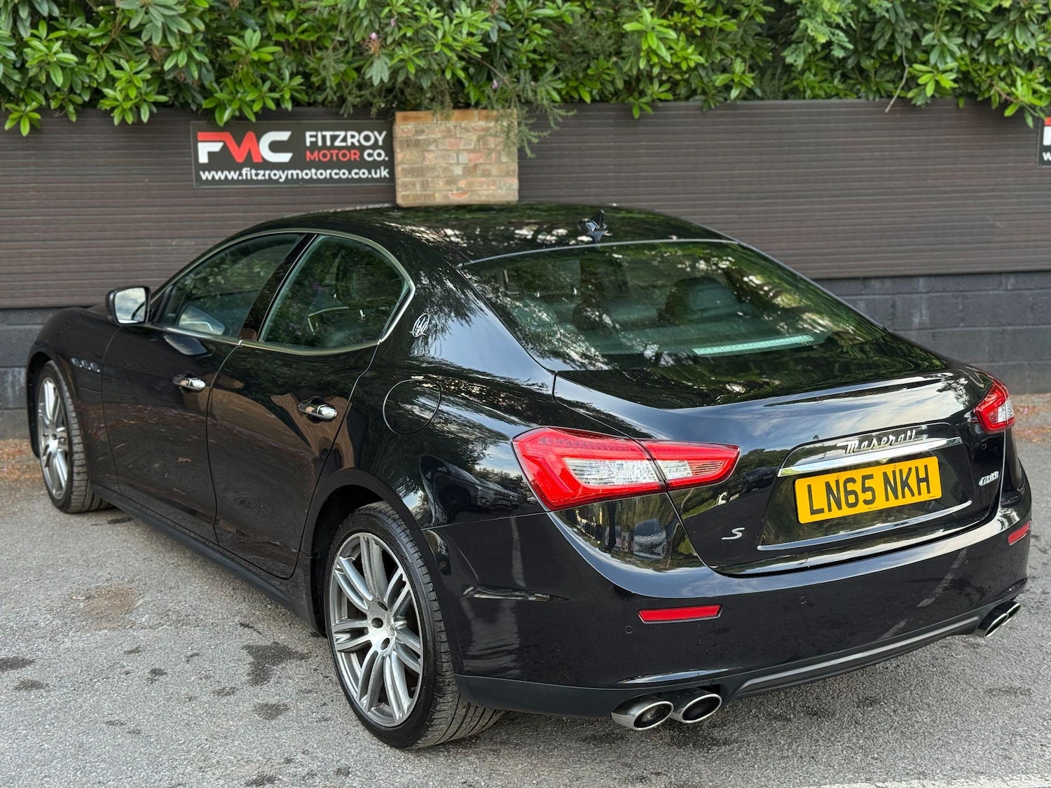 Vehicle 29