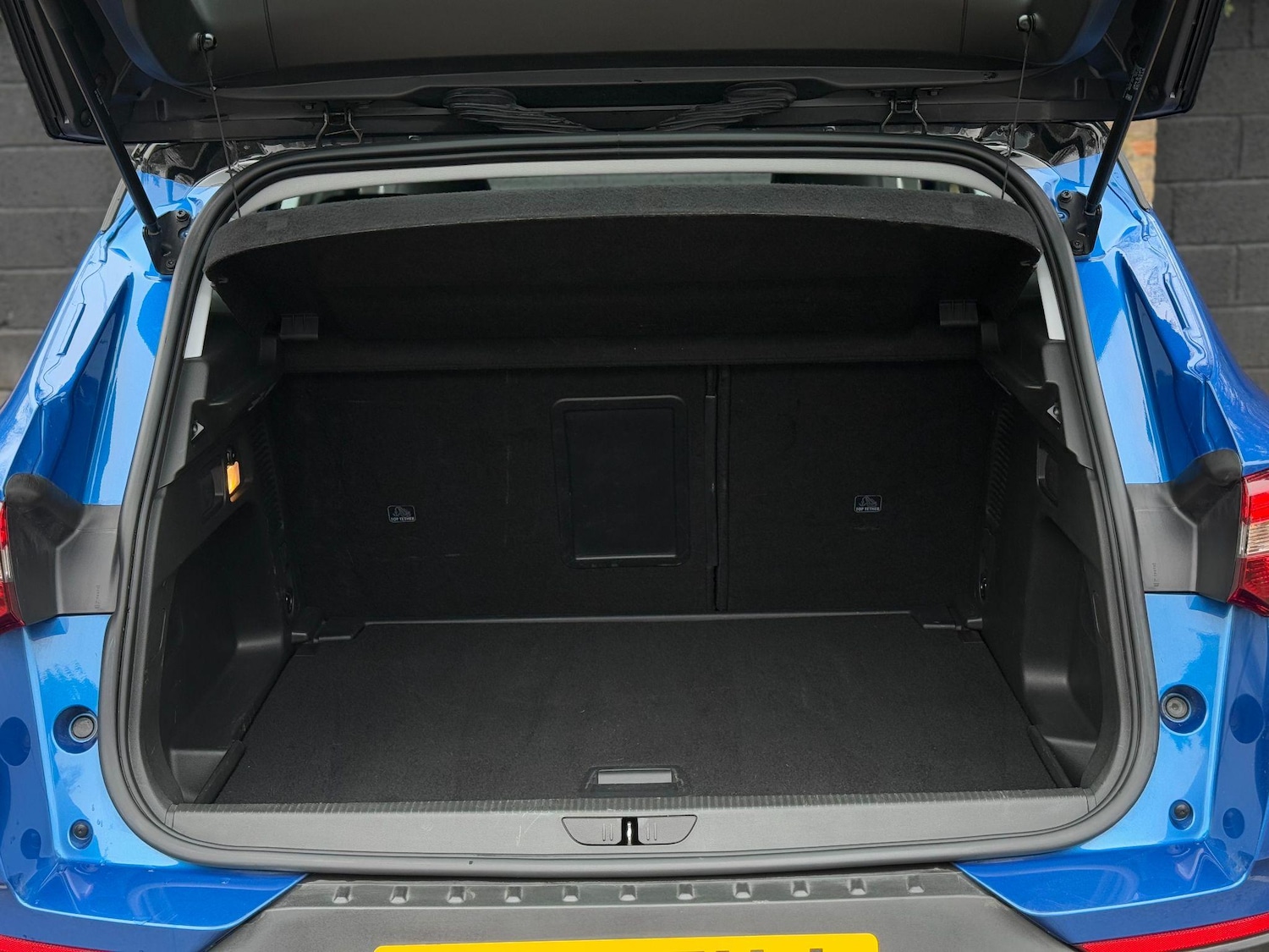 Vehicle 44