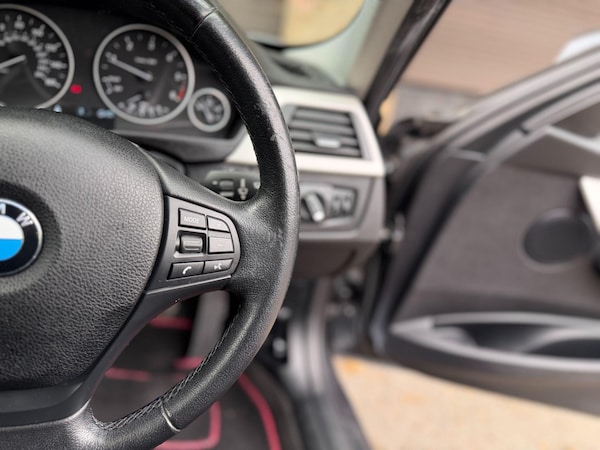 Used BMW 3 Series 2015 for sale - 76247125: Photo 33