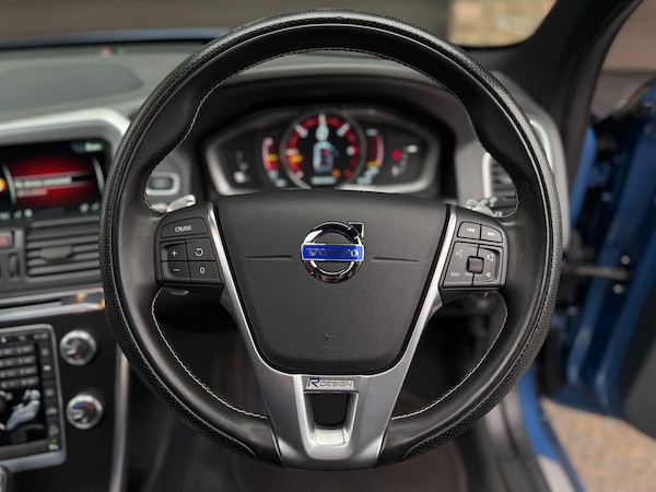 Used Volvo XC60 2014 for sale - 76296070: Photo 15