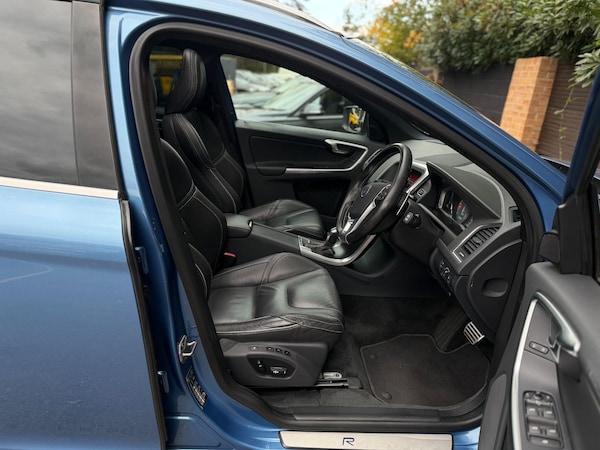 Used Volvo XC60 2014 for sale - 76296070: Photo 31