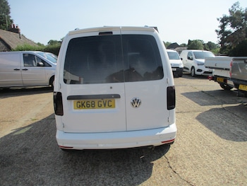 Used Volkswagen Caddy 2018 for sale - 79102137: Photo