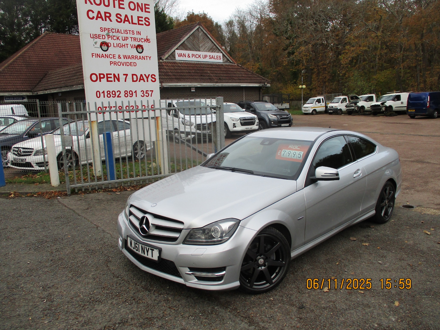 Used Mercedes-Benz C Class 2011 for sale - 76542216: Photo 1