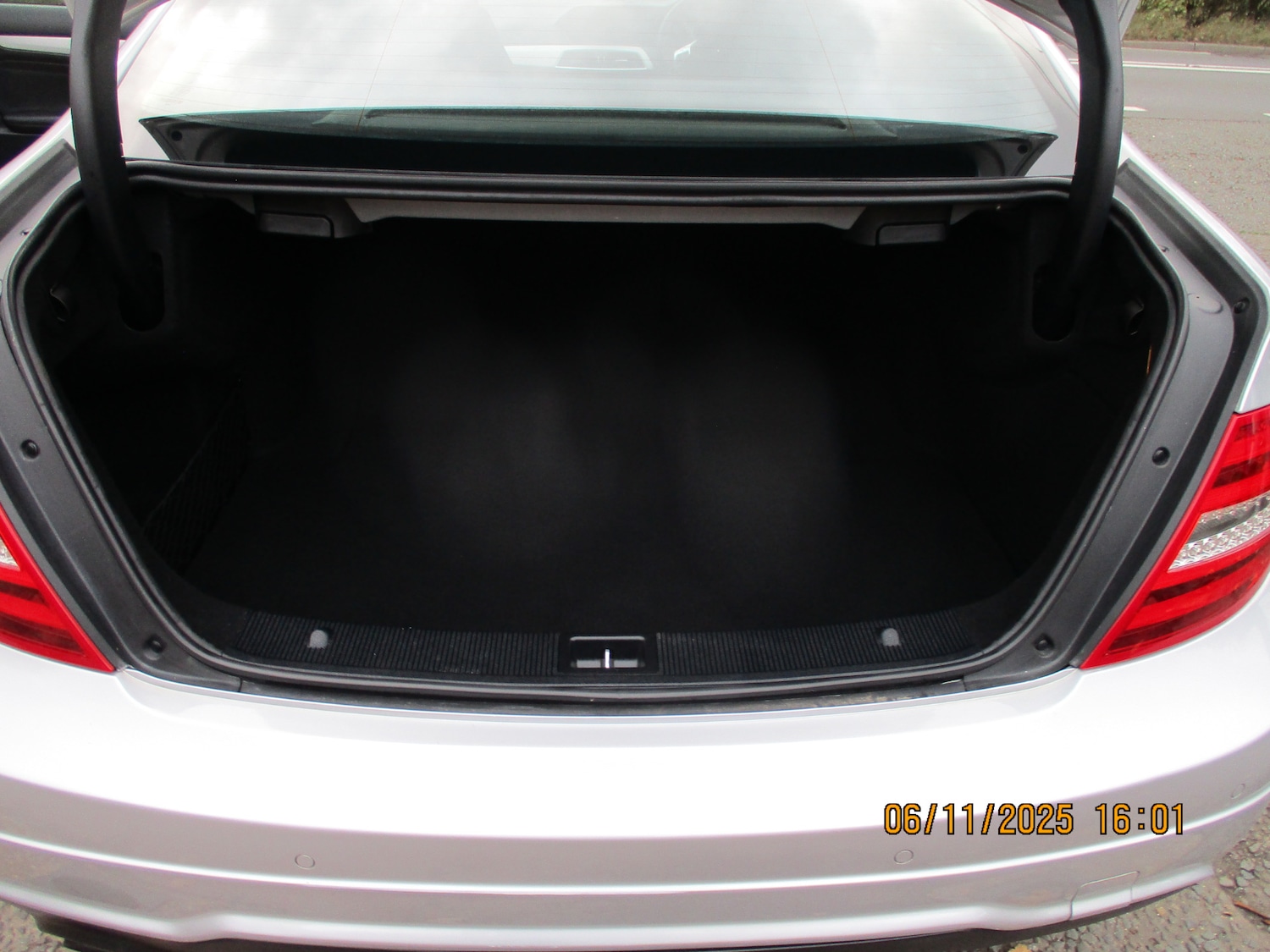 Used Mercedes-Benz C Class 2011 for sale - 76542216: Photo 21