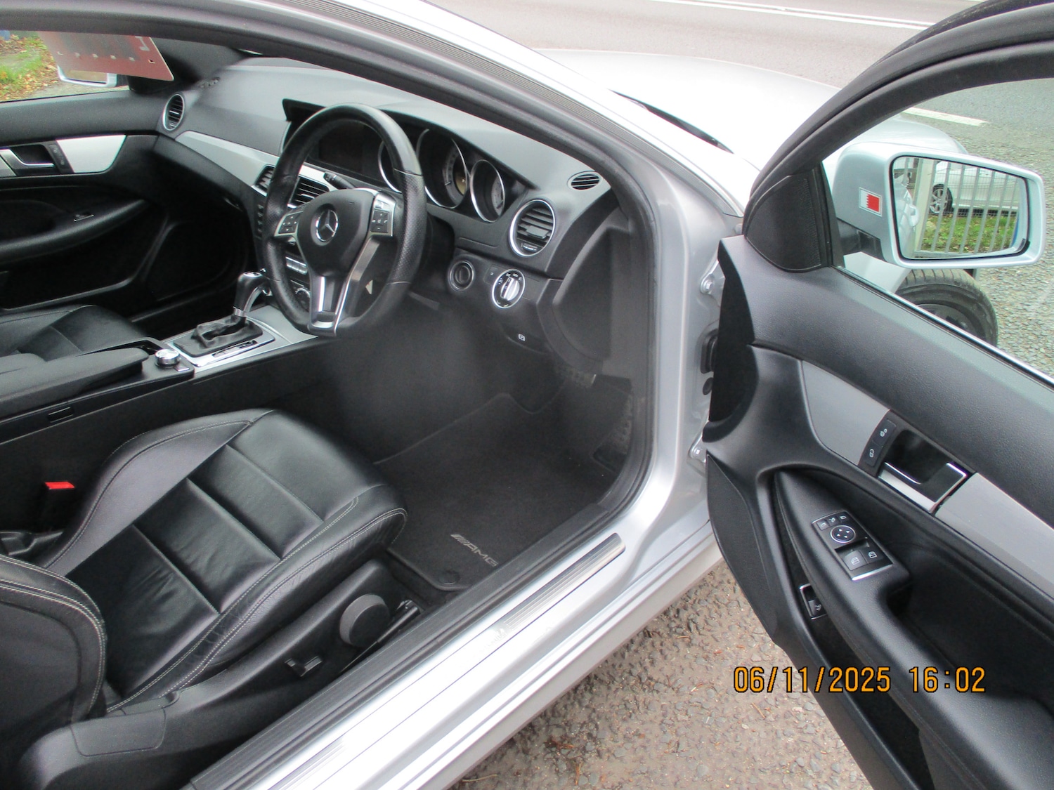 Used Mercedes-Benz C Class 2011 for sale - 76542216: Photo 23