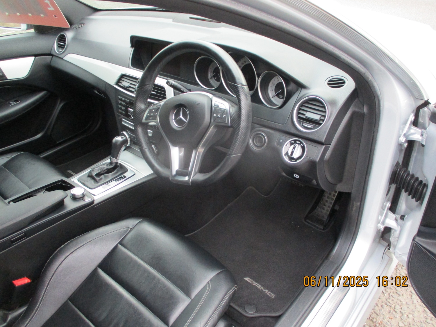 Used Mercedes-Benz C Class 2011 for sale - 76542216: Photo 26
