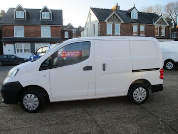 Used Nissan NV200 2013 for sale - 77750100: Photo
