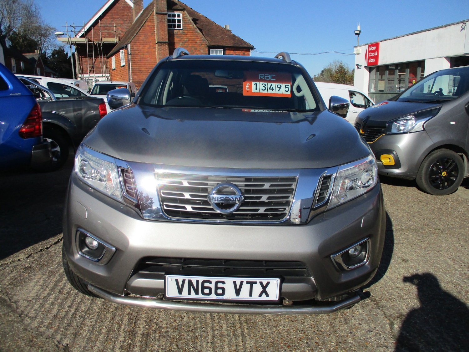 Used Nissan Navara 2016 for sale - 77934120: Photo 8