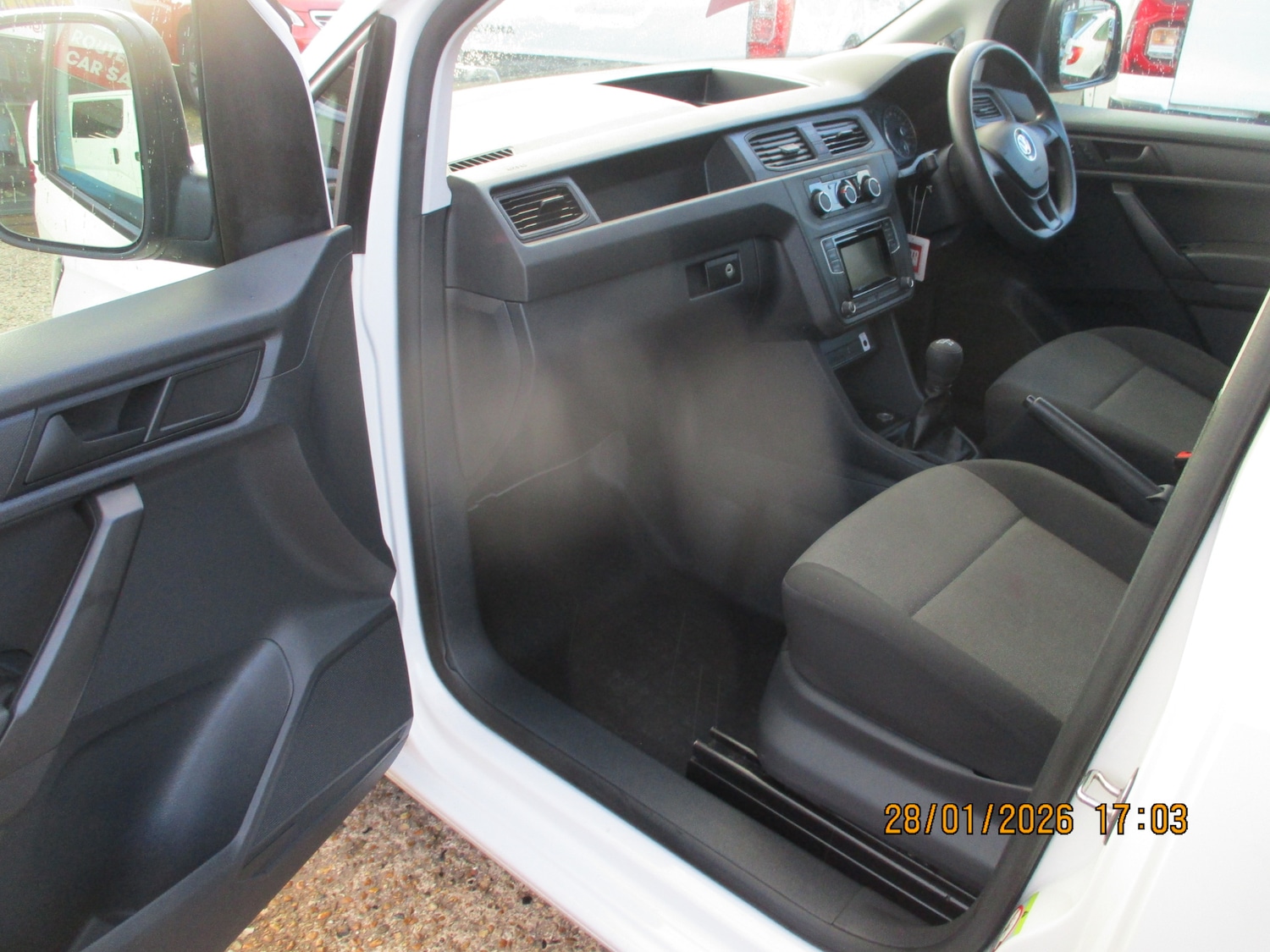 Used Volkswagen Caddy Maxi 2017 for sale - 77357578: Photo 11