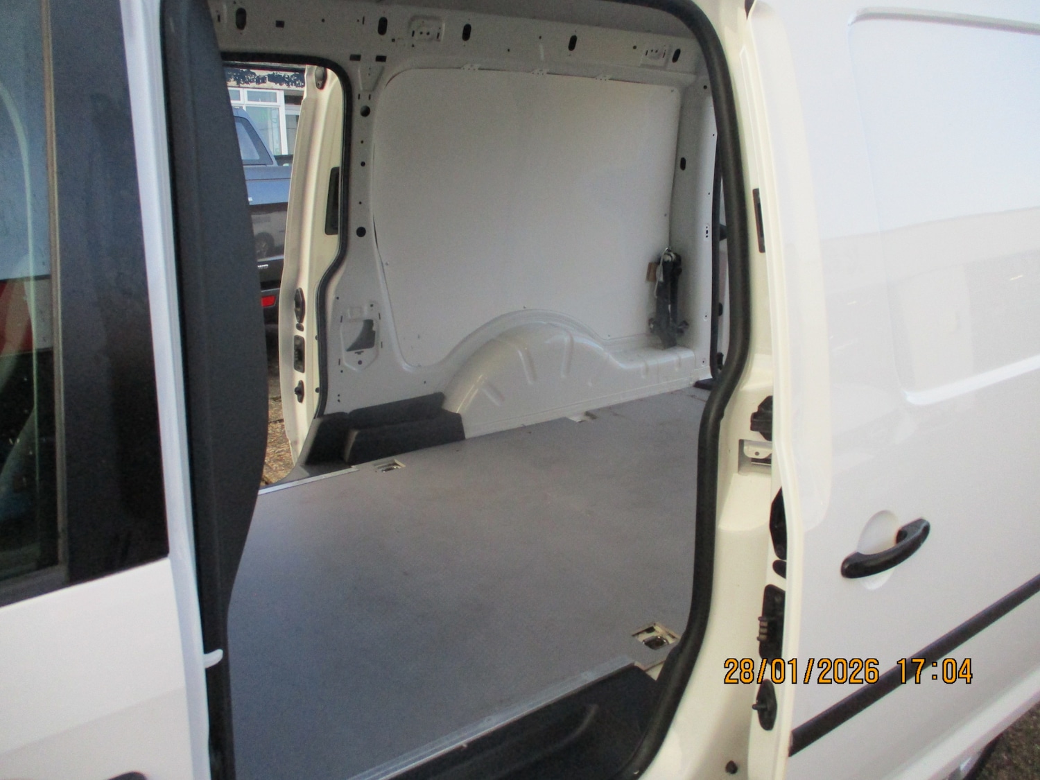 Used Volkswagen Caddy Maxi 2017 for sale - 77357578: Photo 20