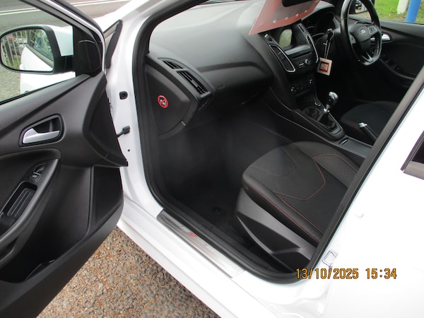 Used Ford Focus 2016 for sale - 76254825: Photo 11