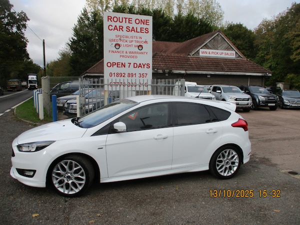 Used Ford Focus 2016 for sale - 76254825: Photo 2