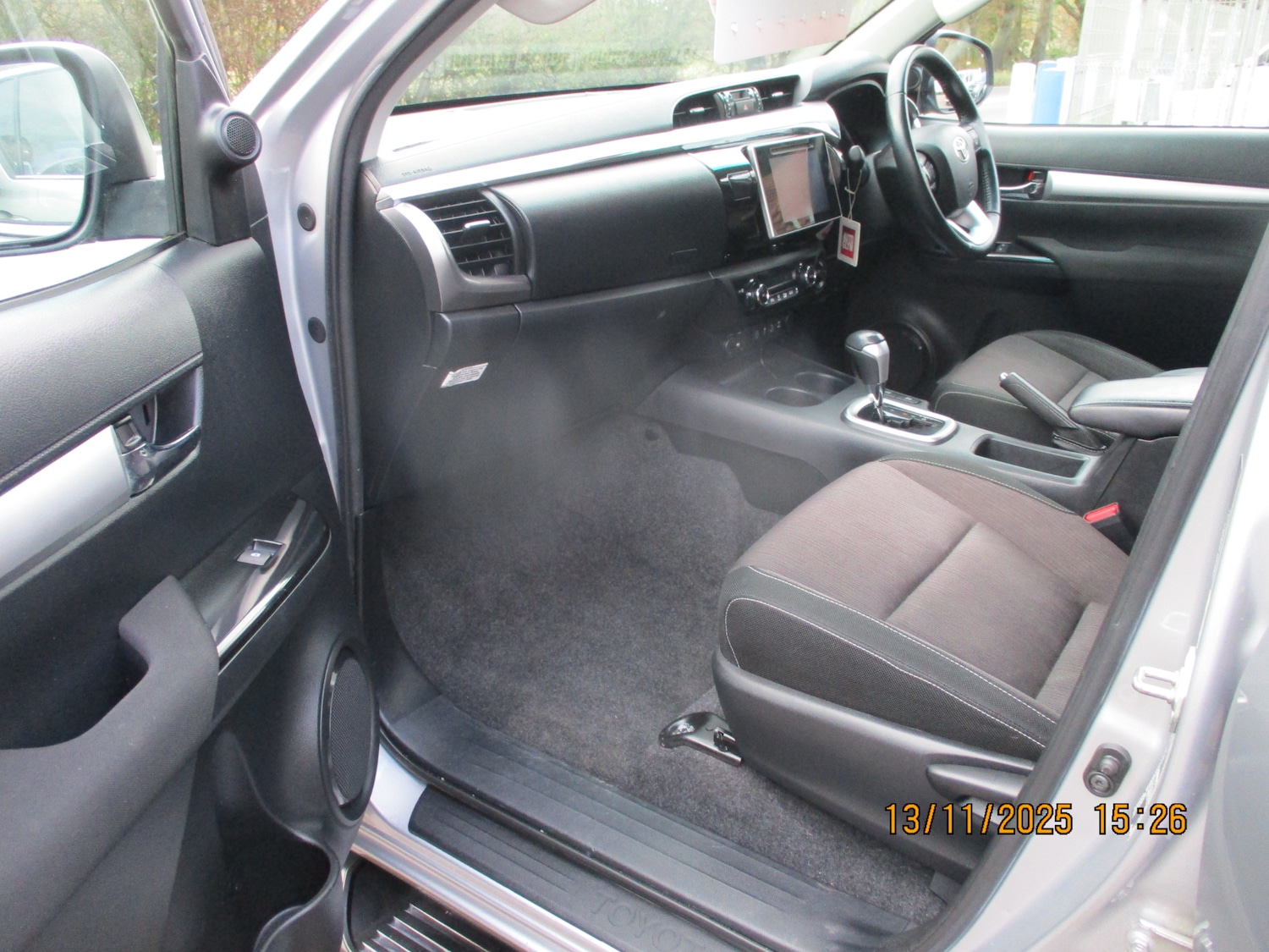 Used Toyota Hilux 2018 for sale - 76567868: Photo 11