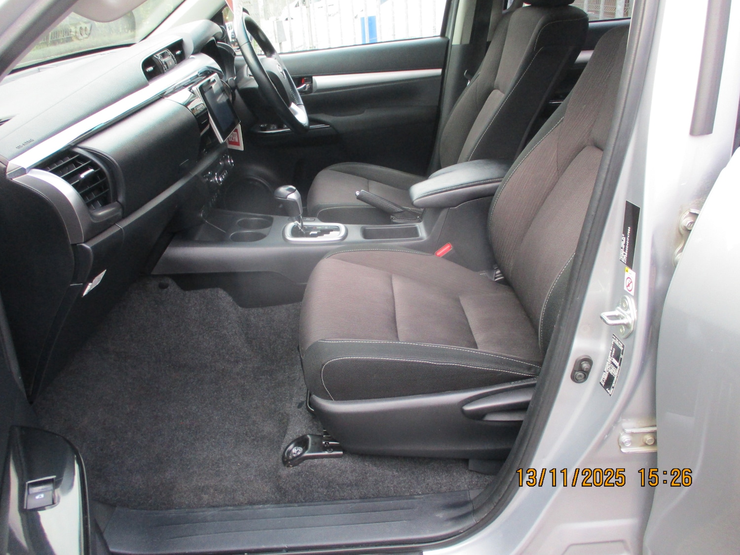 Used Toyota Hilux 2018 for sale - 76567868: Photo 12