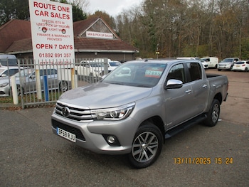 Used Toyota Hilux 2018 for sale - 76567868: Photo