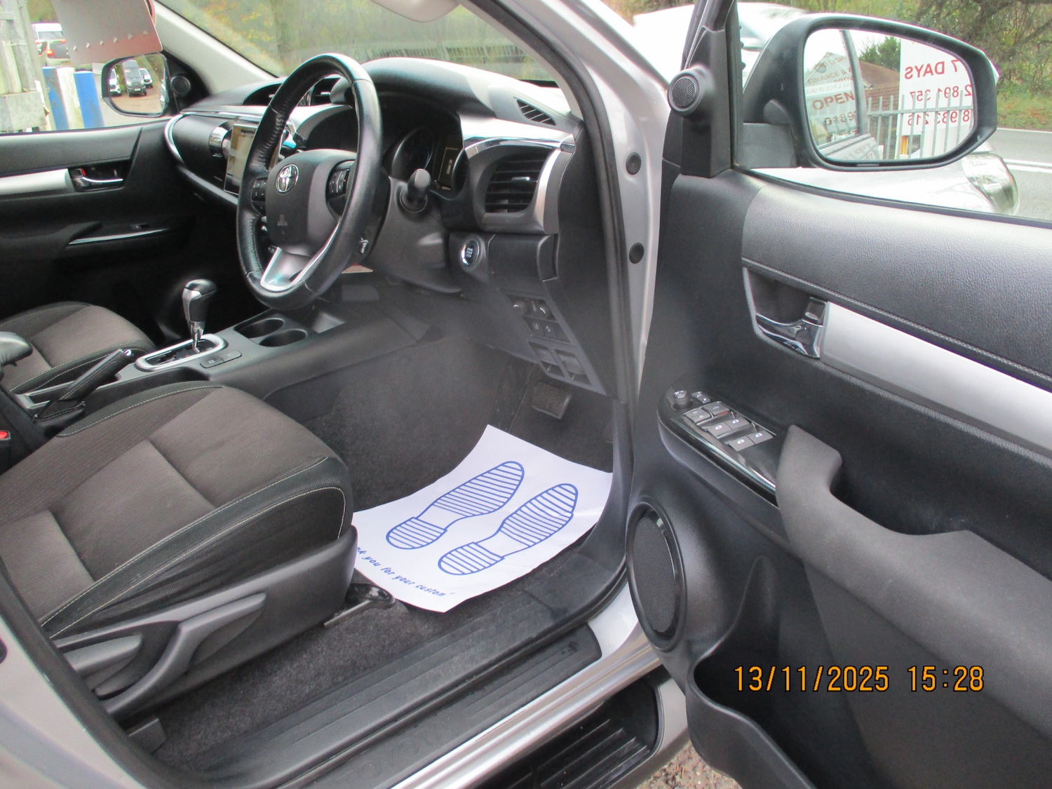 Used Toyota Hilux 2018 for sale - 76567868: Photo 25