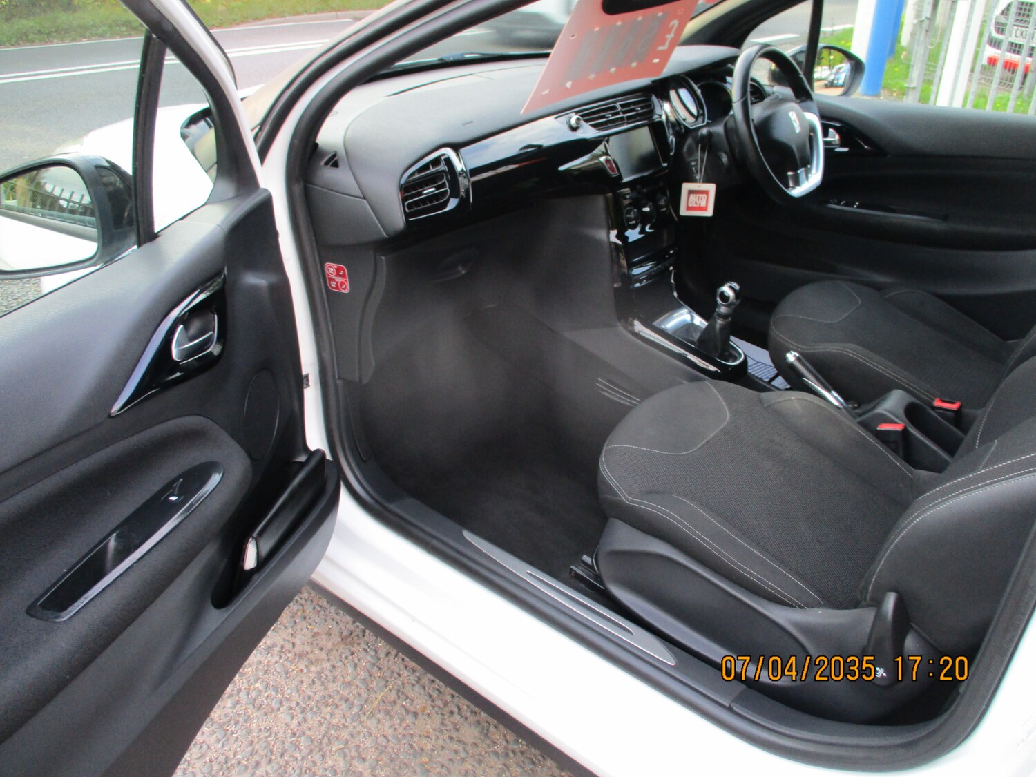 Used DS Automobiles DS 3 2015 for sale - 76113900: Photo 11