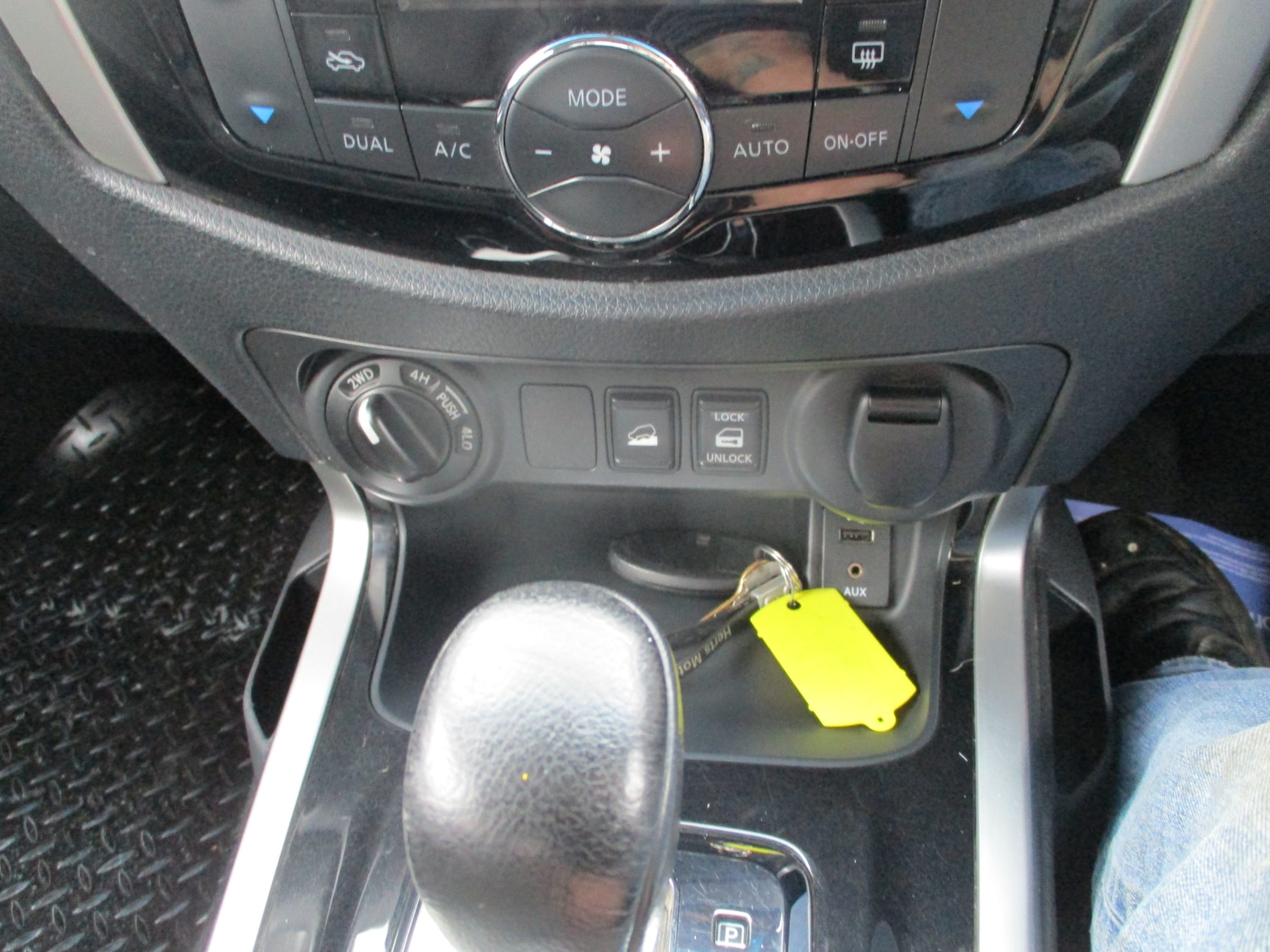 Used Nissan Navara 2016 for sale - 77812978: Photo 19