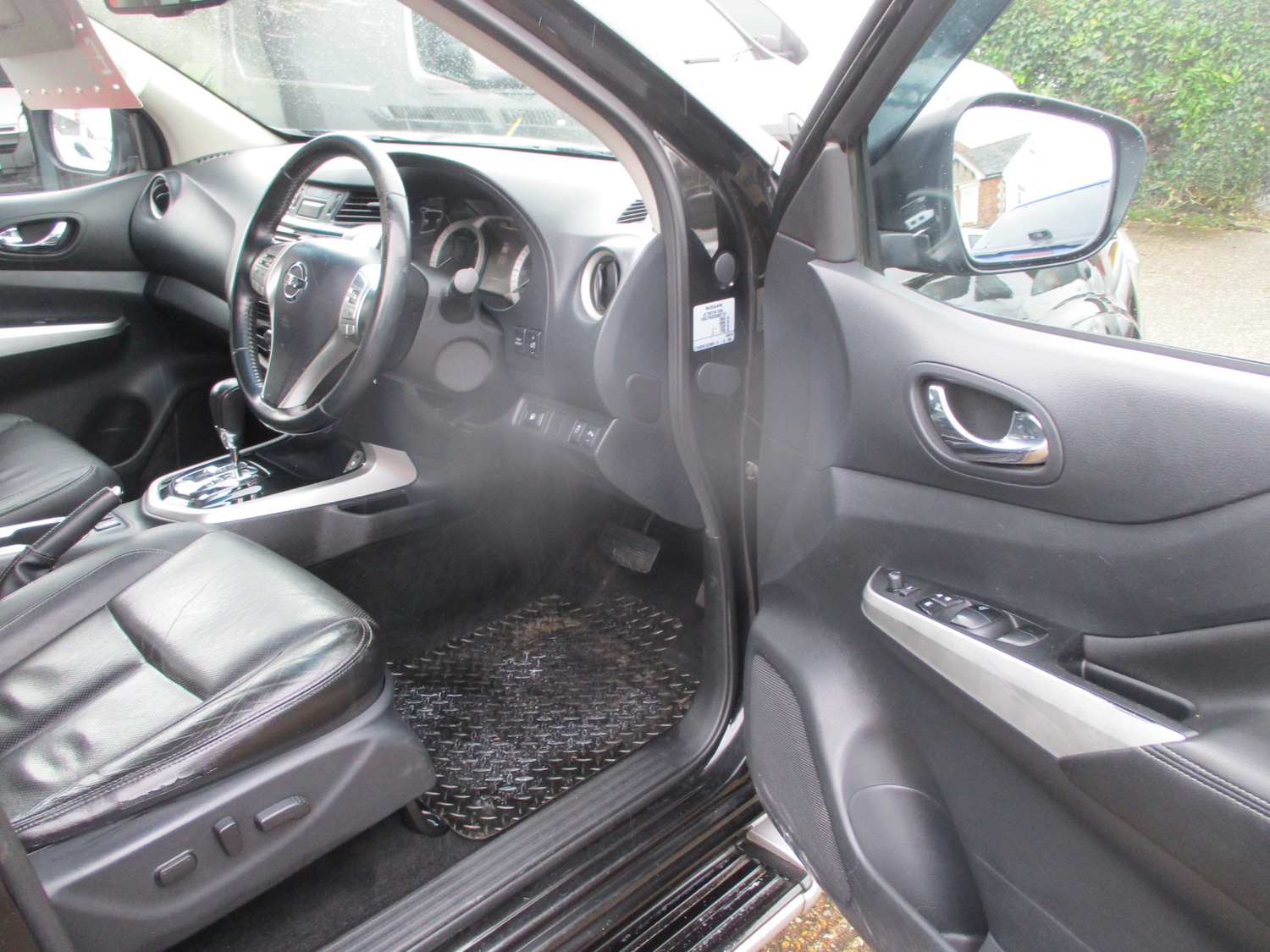 Used Nissan Navara 2016 for sale - 77812978: Photo 25