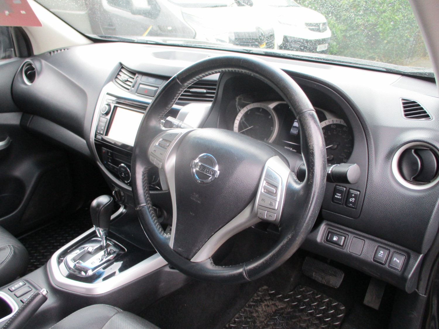 Used Nissan Navara 2016 for sale - 77812978: Photo 28