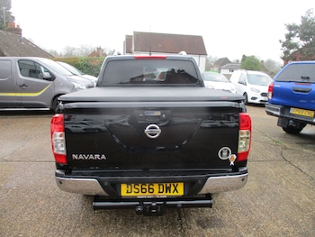 Used Nissan Navara 2016 for sale - 77812978: Photo