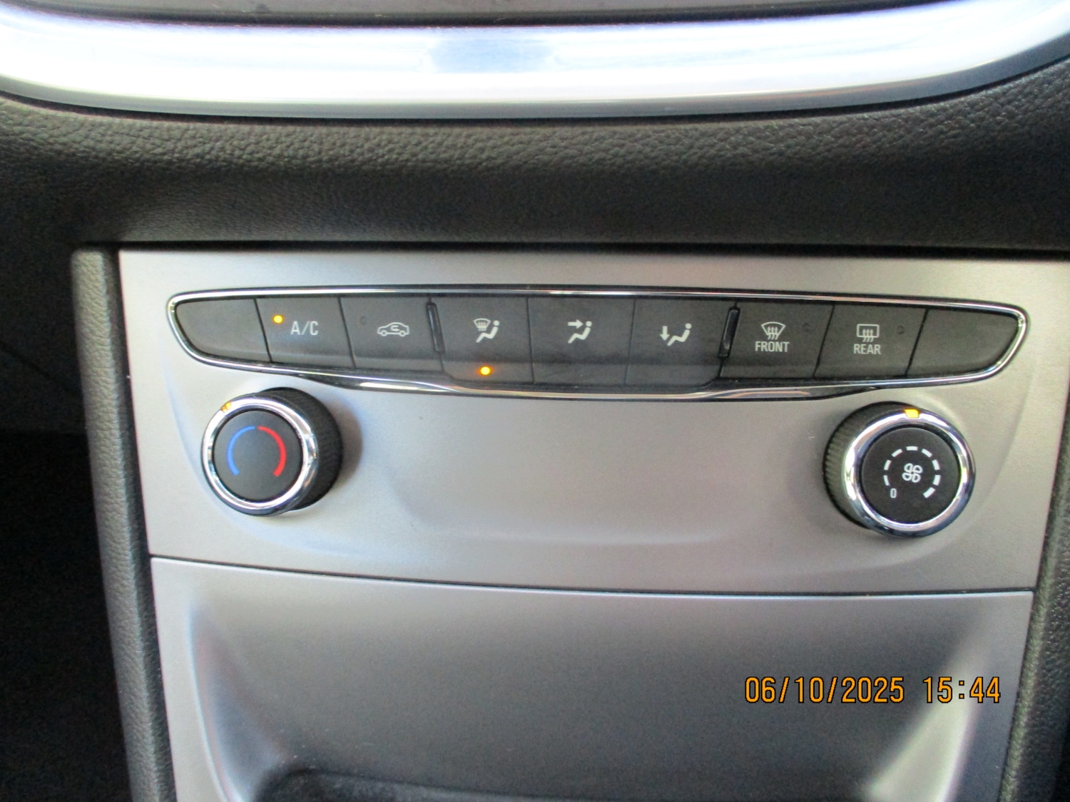 Used Vauxhall Astra 2015 for sale - 76184062: Photo 17