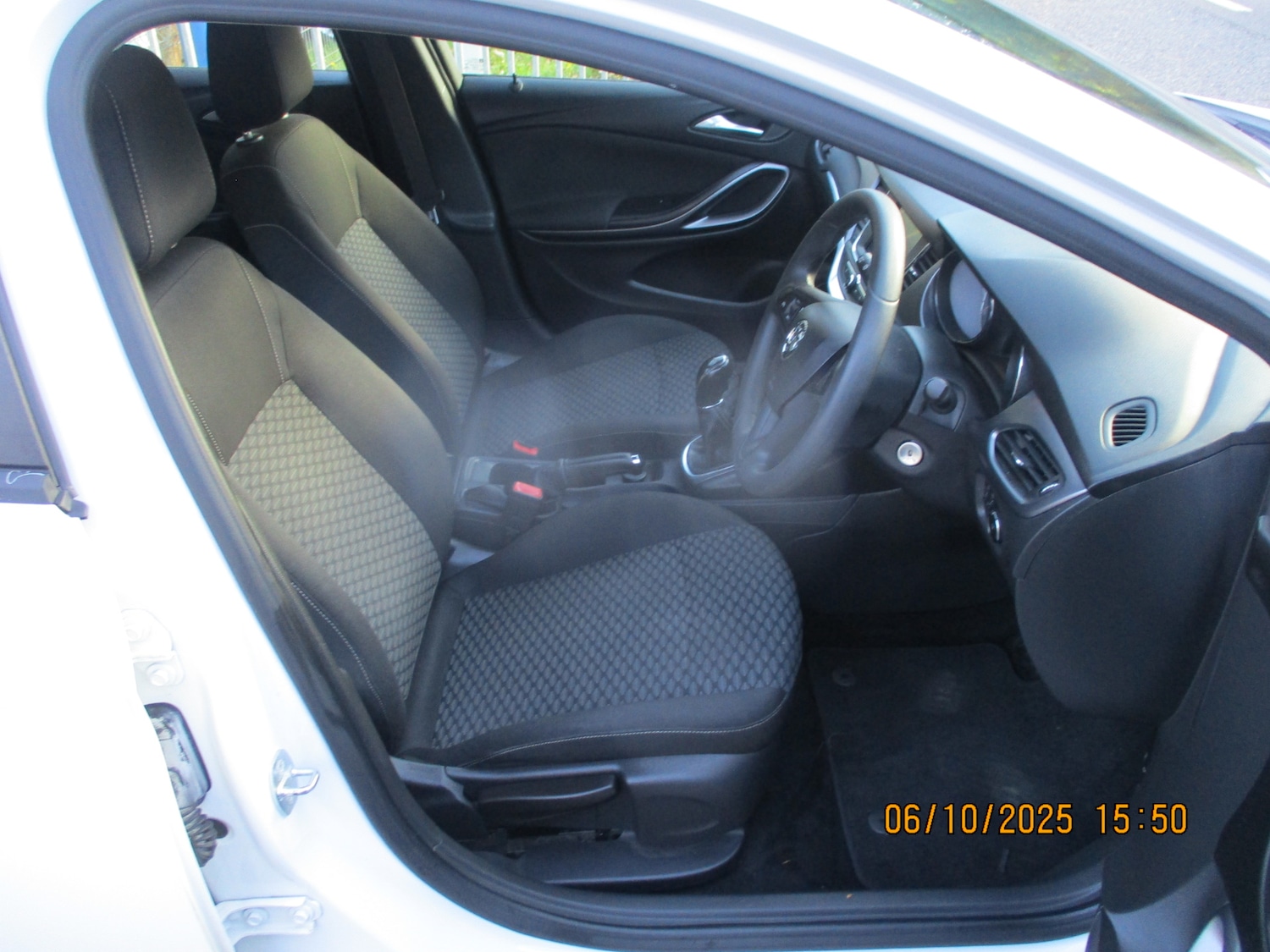 Used Vauxhall Astra 2015 for sale - 76184062: Photo 25