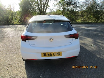 Used Vauxhall Astra 2015 for sale - 76184062: Photo 4