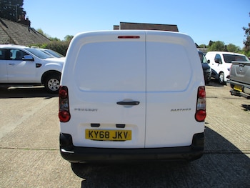 Used Peugeot Partner 2018 for sale - 78434341: Photo
