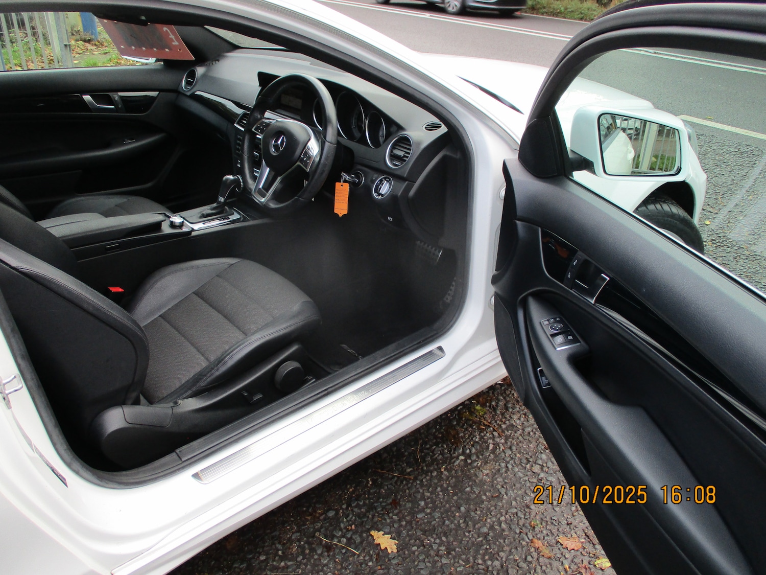 Used Mercedes-Benz C Class 2012 for sale - 76332309: Photo 25